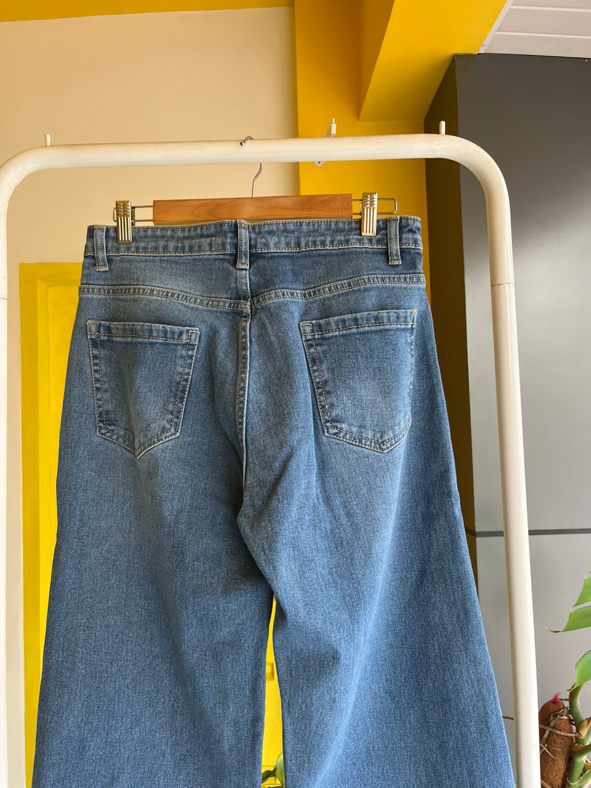 Ripped Straight Fit High Waist Jeans For Women SL294