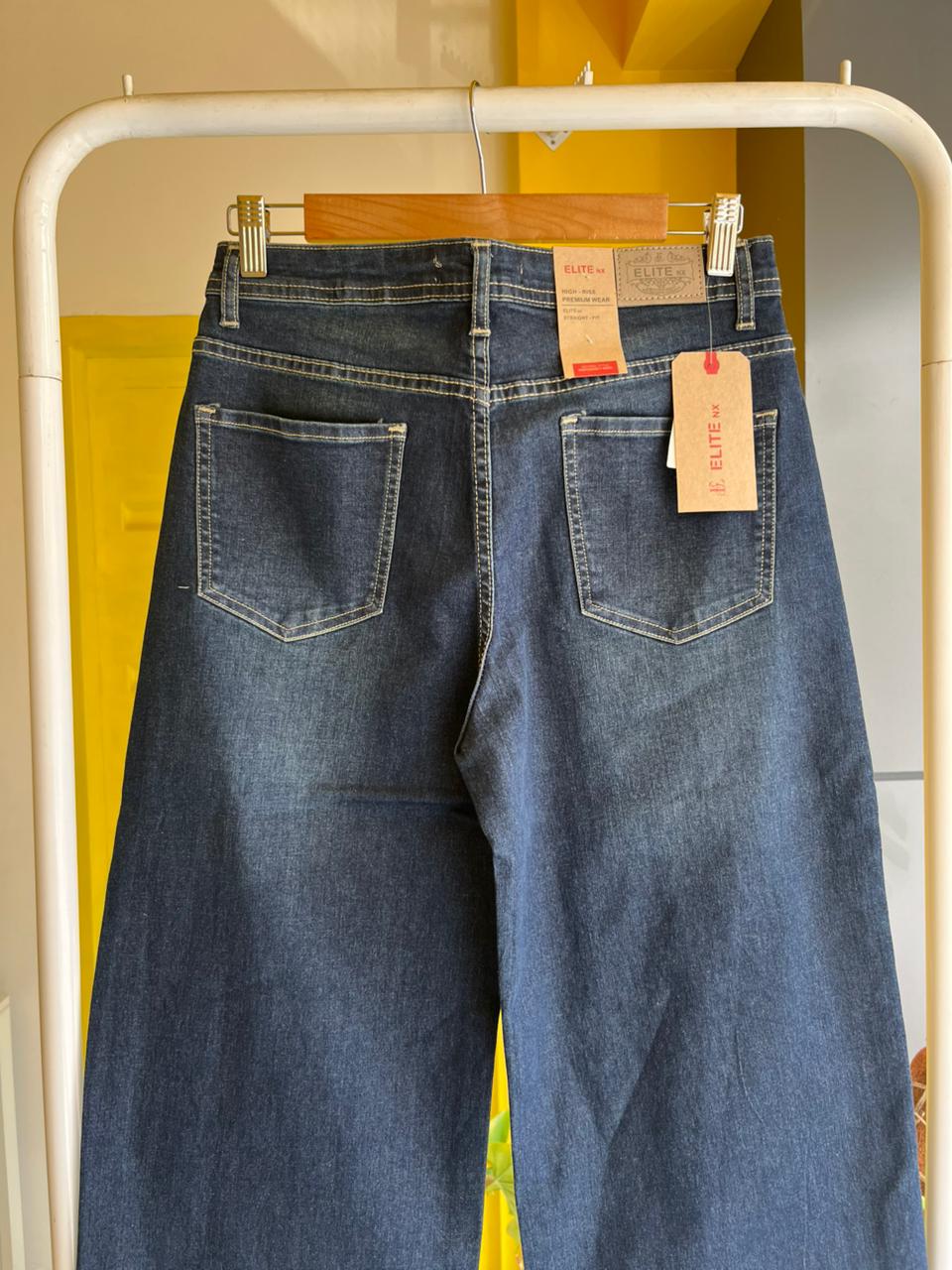 Straight Fit Wide Leg Jeans For Women SL294