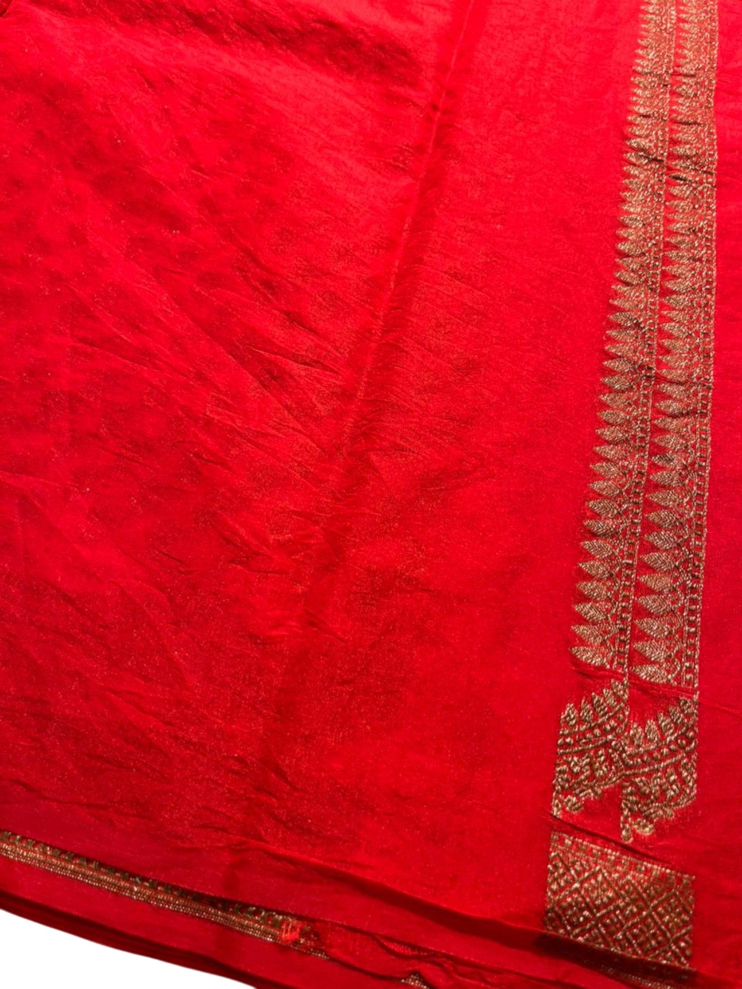 Southloom Munga Silk Saree with Woven Work on Body and Borders (Red)