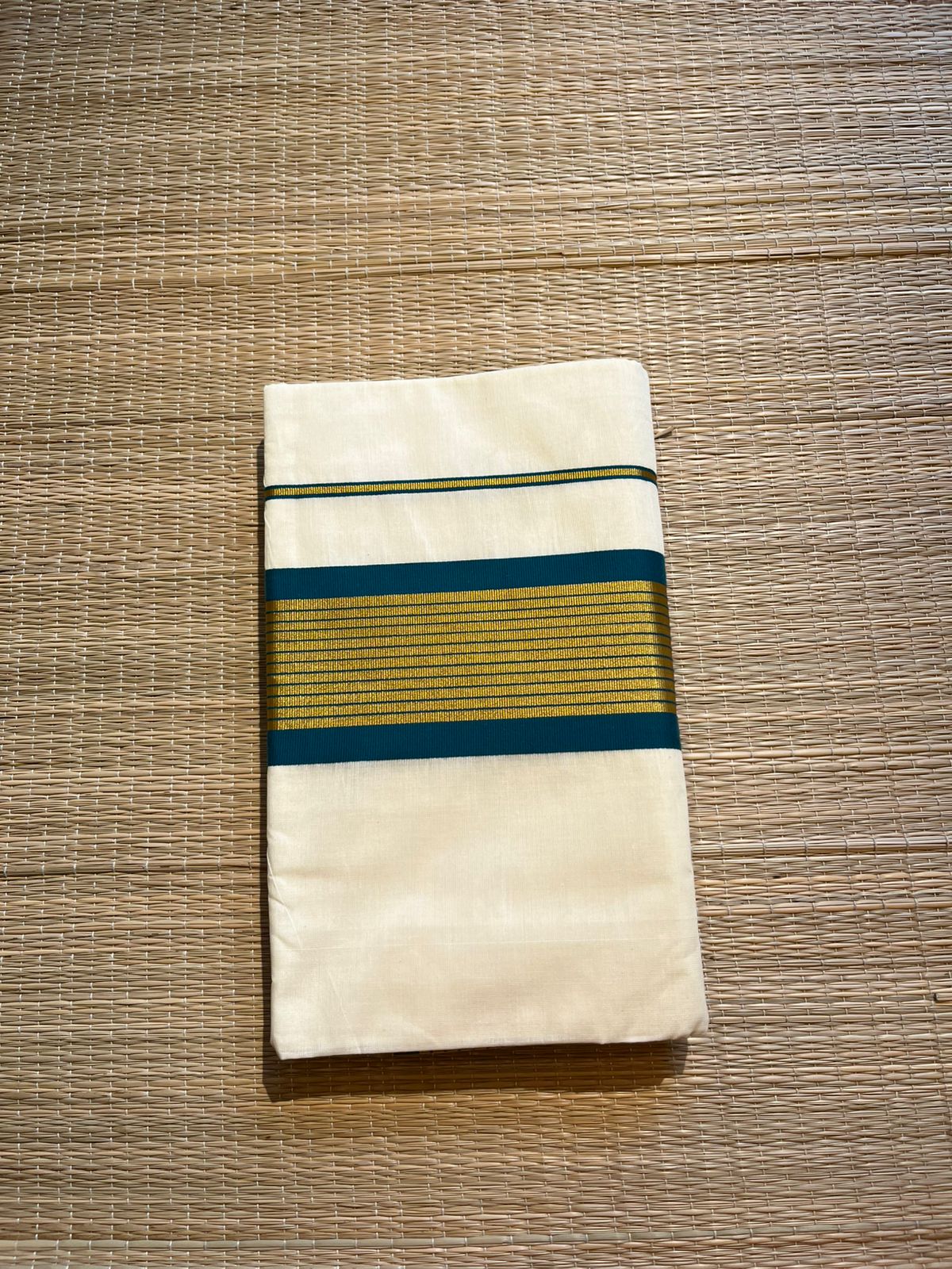 Kerala Cotton Saree With Green And Gold Lines On Border SL430