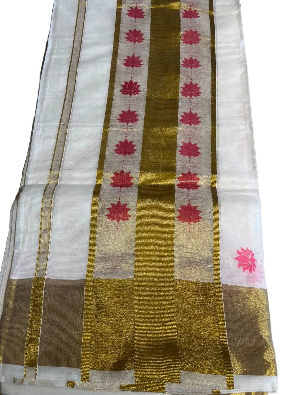 Kerala Cotton Rani Pink Colour Lotus Printed Set Mundu (2.80 mtrs) SL516