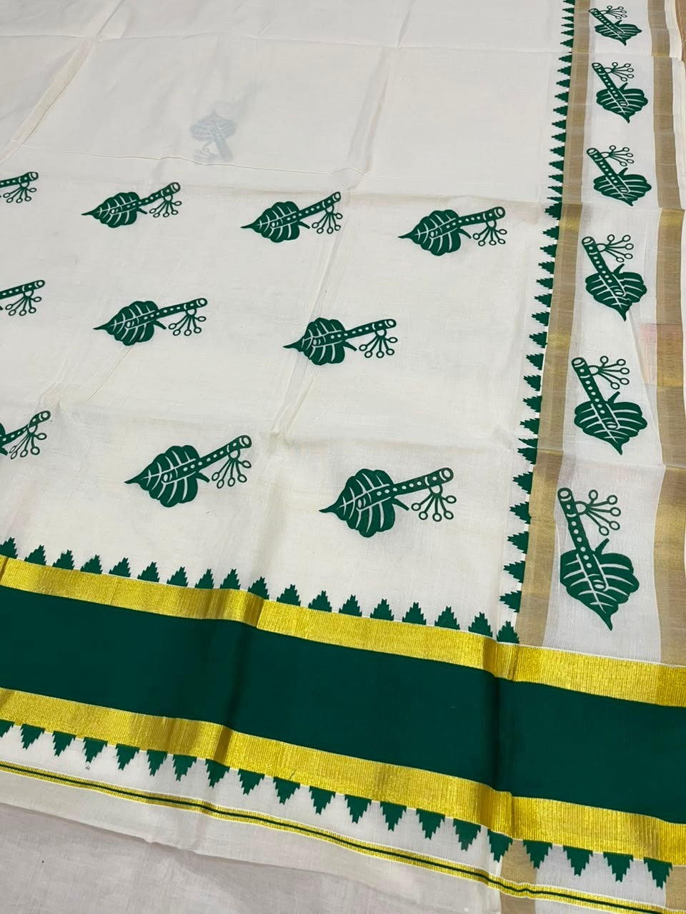 Southloom Cotton Kerala Kasavu Saree with Digital Print on Body with Temple Border in Green SL533