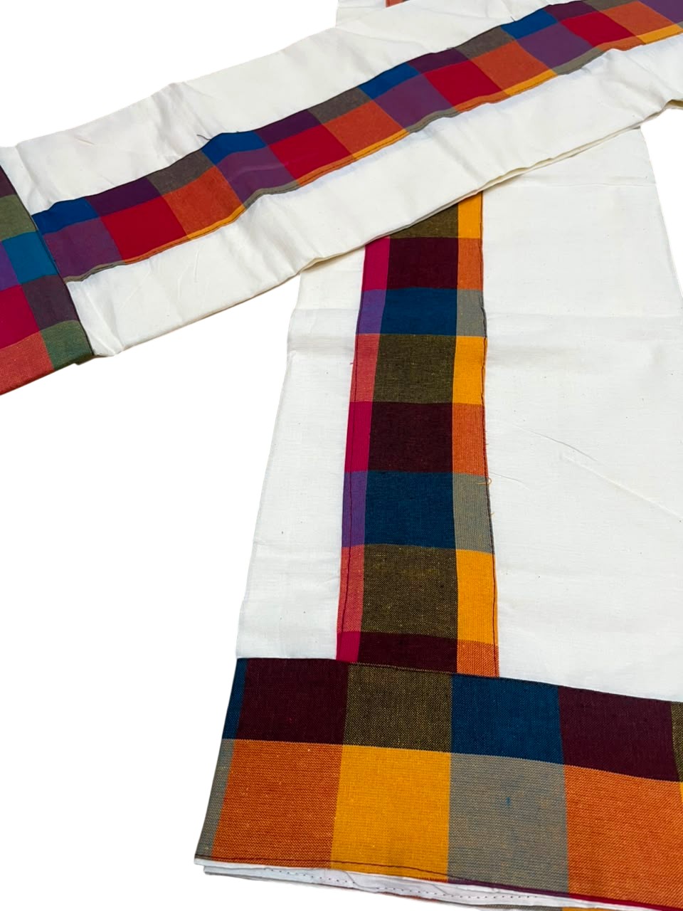 Southloom Kerala Pure Cotton Madras Check Design Single Set Mundu (Mundum Neriyathum) 2.80 Mtrs SL556