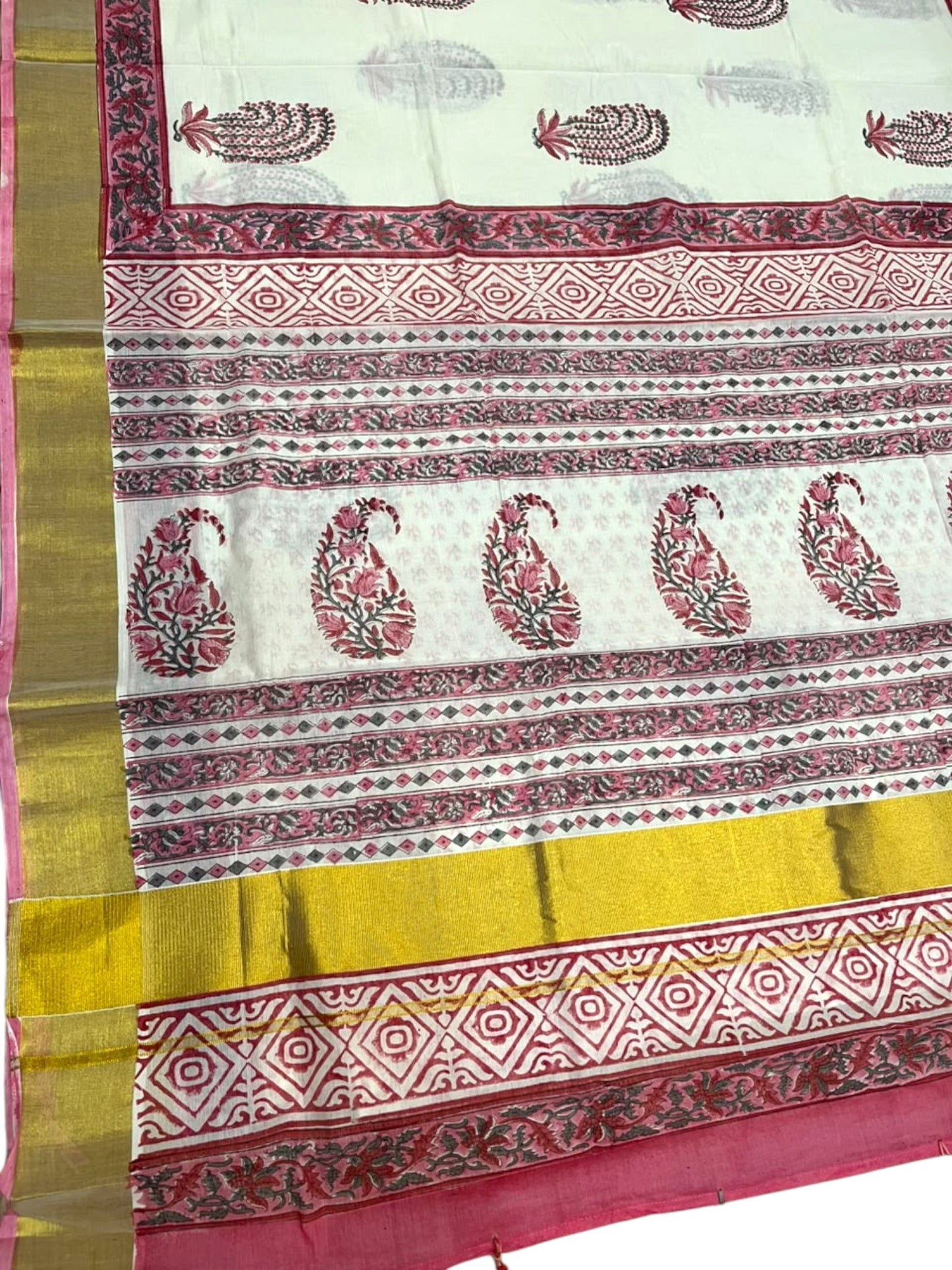 Southloom Cotton Kerala Kasavu Saree with Jaipur Block Printed on Body And Borders in Red SL561