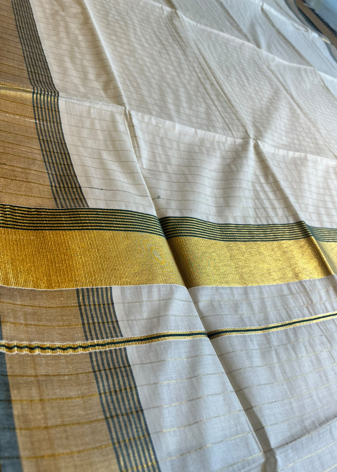 Kerala Cotton Kasavu Saree with Lines