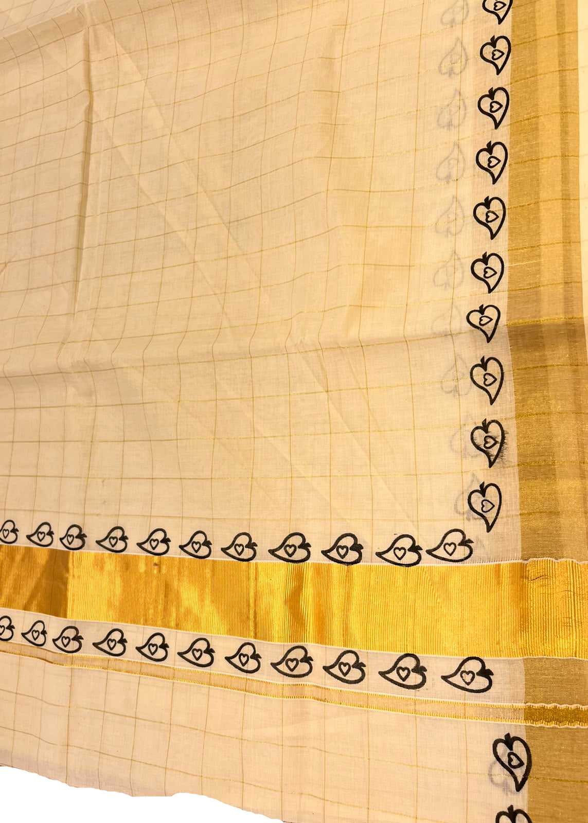 Southloom Checked Kerala Cotton Saree With Black Print