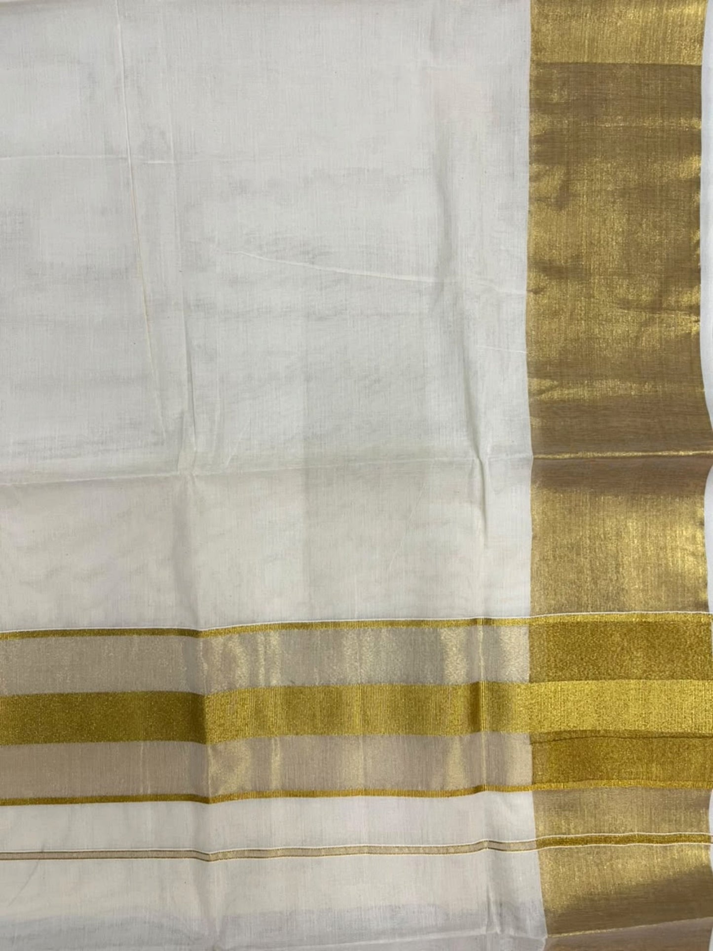 Southloom Kerala Cotton Kasavu Saree with Lines on Border