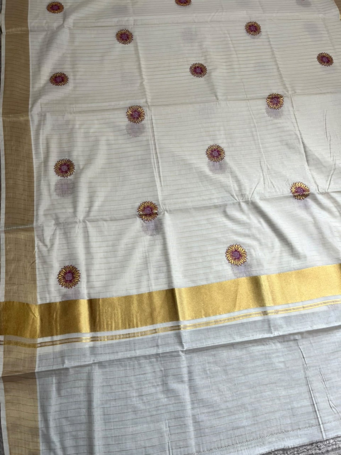 Kerala Cotton Lines saree with Pink Floral Embroidery SL314
