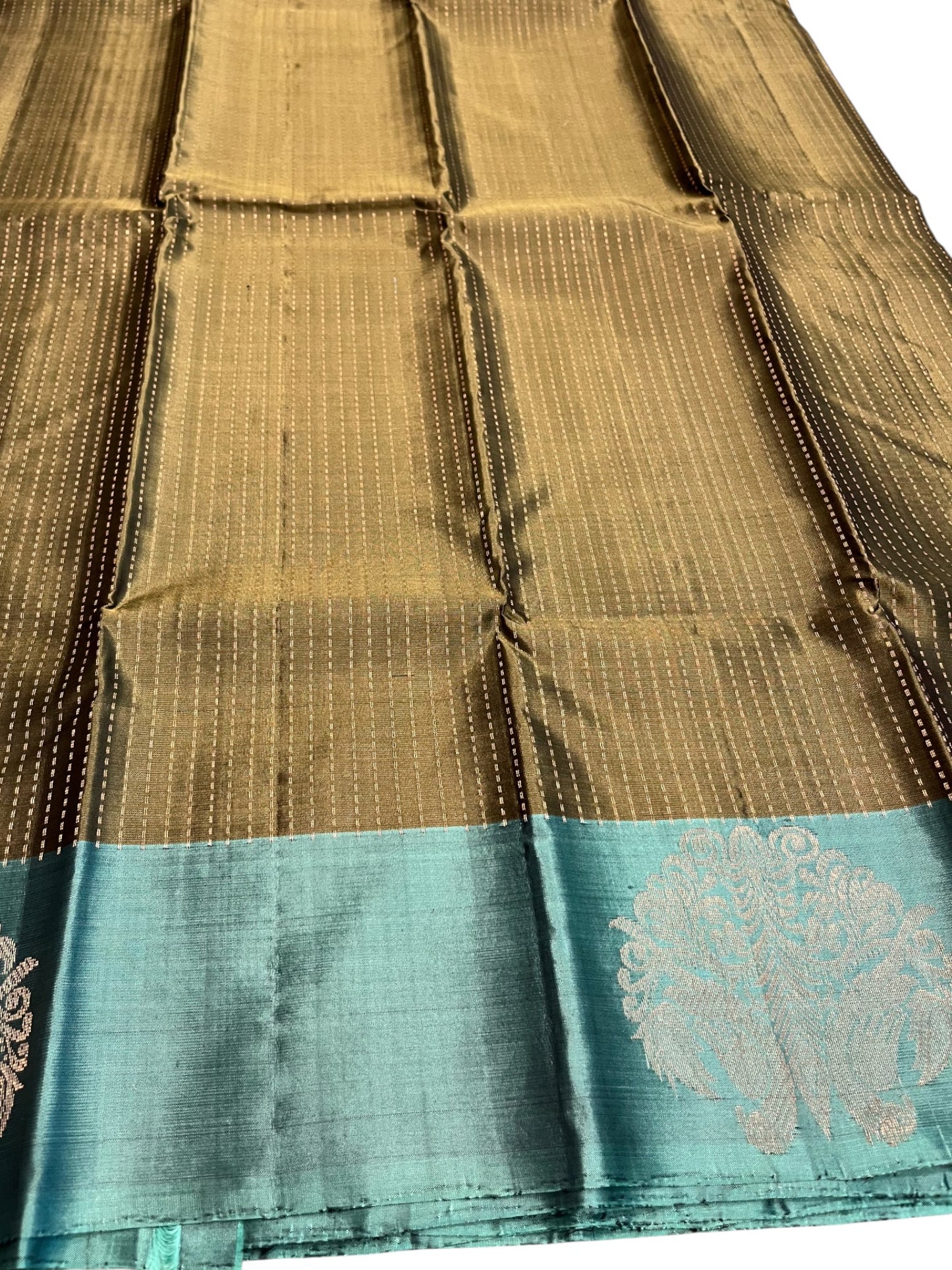 Southloom Pure Handloom Bridal Kanchipuram Silk Saree with Korvai Work(Green&Blue)