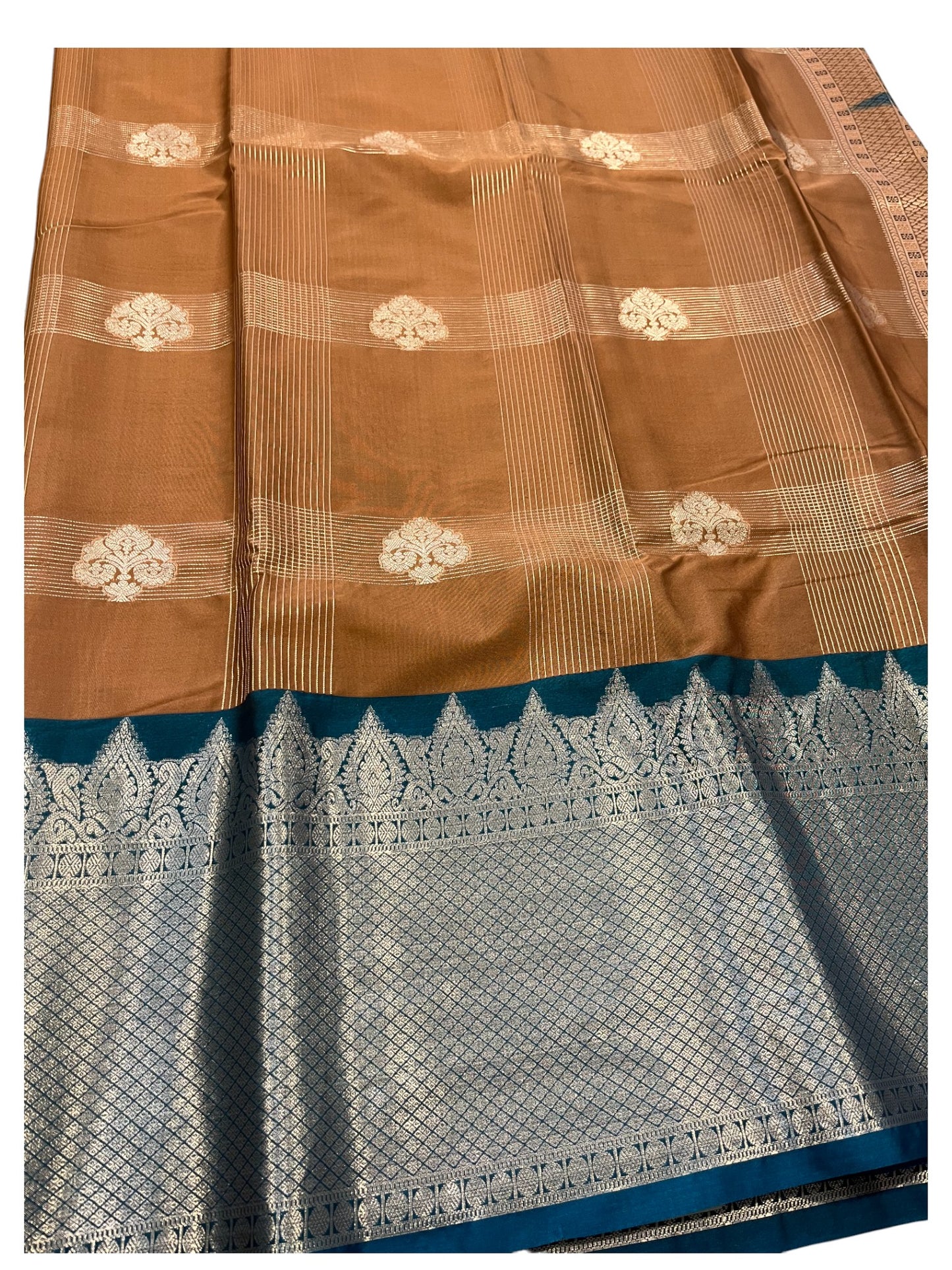 Southloom Banarasi Semi Silk Saree with Woven Work on Body