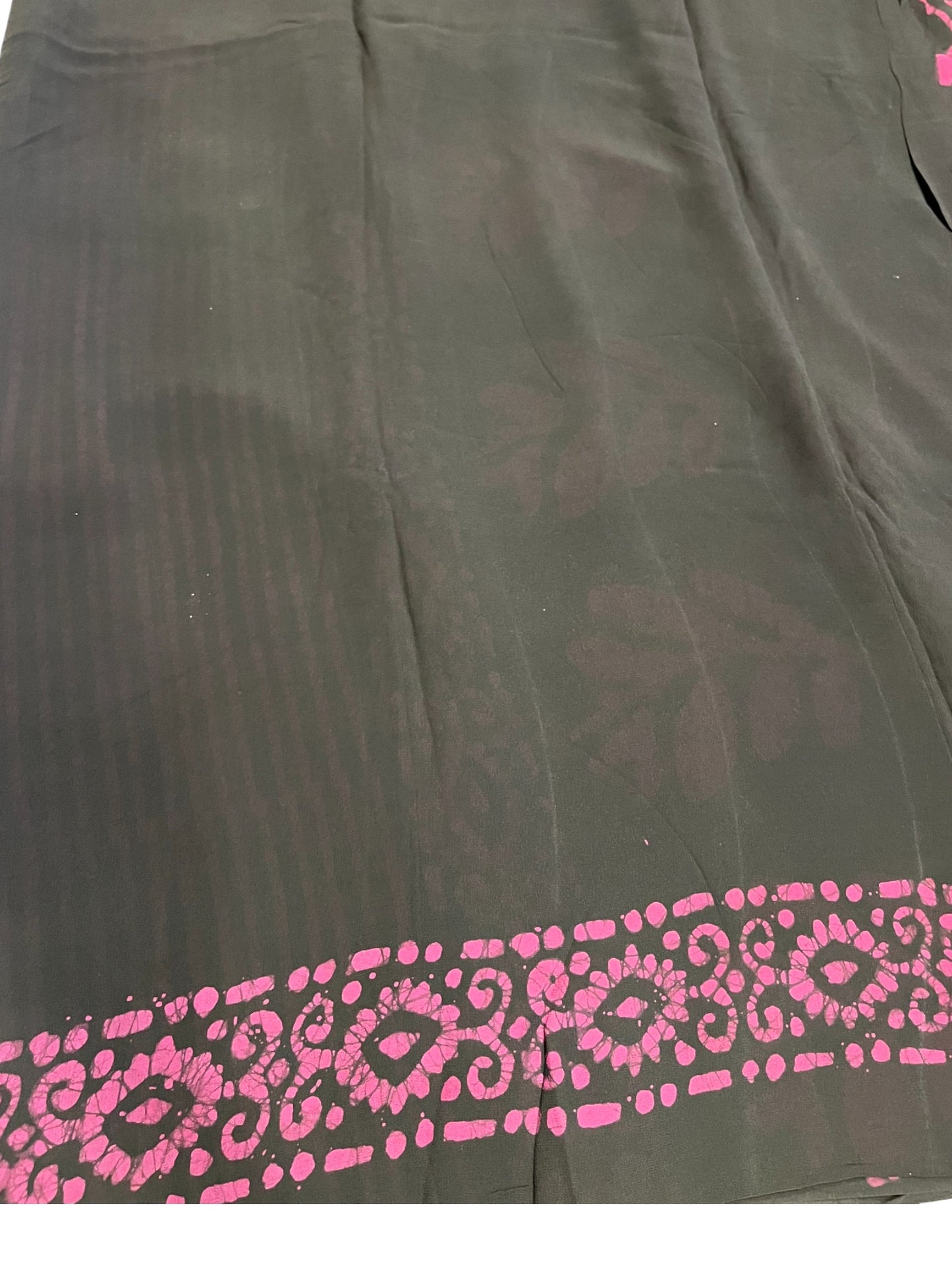 Southloom Georgette Saree with Floral Works Across Body in Black and Pink
