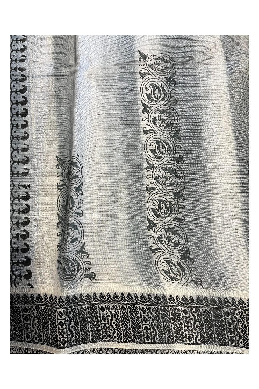 Southloom Cotton Kerala Kasavu Saree with Butta Works Across Body