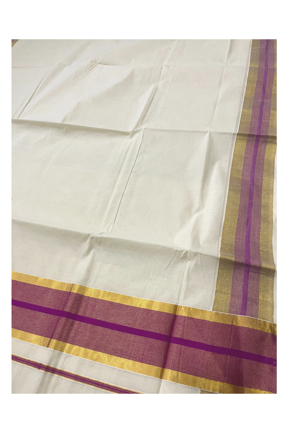 Kerala Pure Cotton Saree with Kasavu and Magenta Border