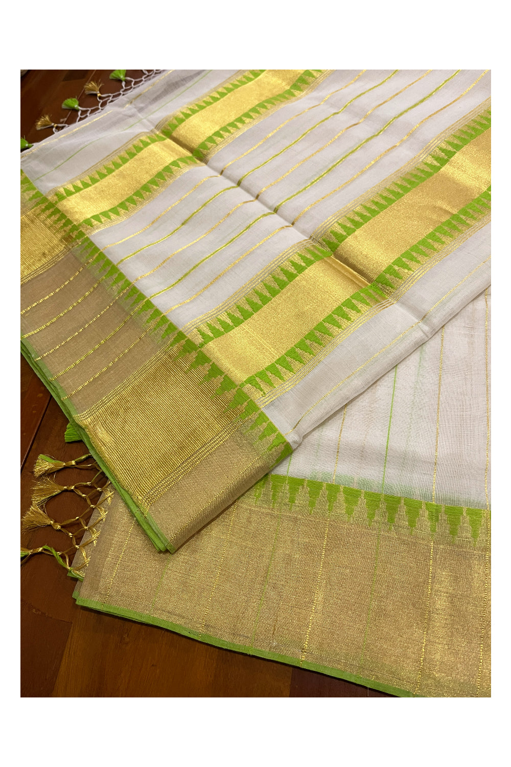Southloom Super Premium Balaramapuram Unakkupaavu Handloom Saree with Green and Kasavu Lines Across Body and Temple Border