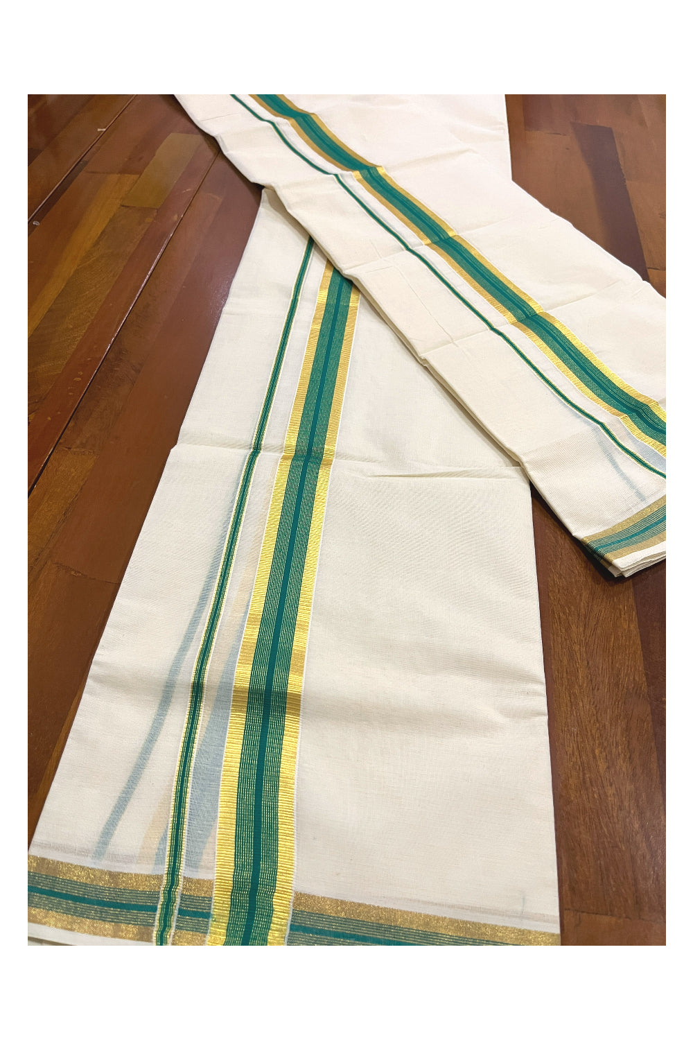 Southloom Kerala Cotton Mundum Neriyathum Single (Set Mundu) with Kasavu and Green Border 2.80 Mtrs SLKK