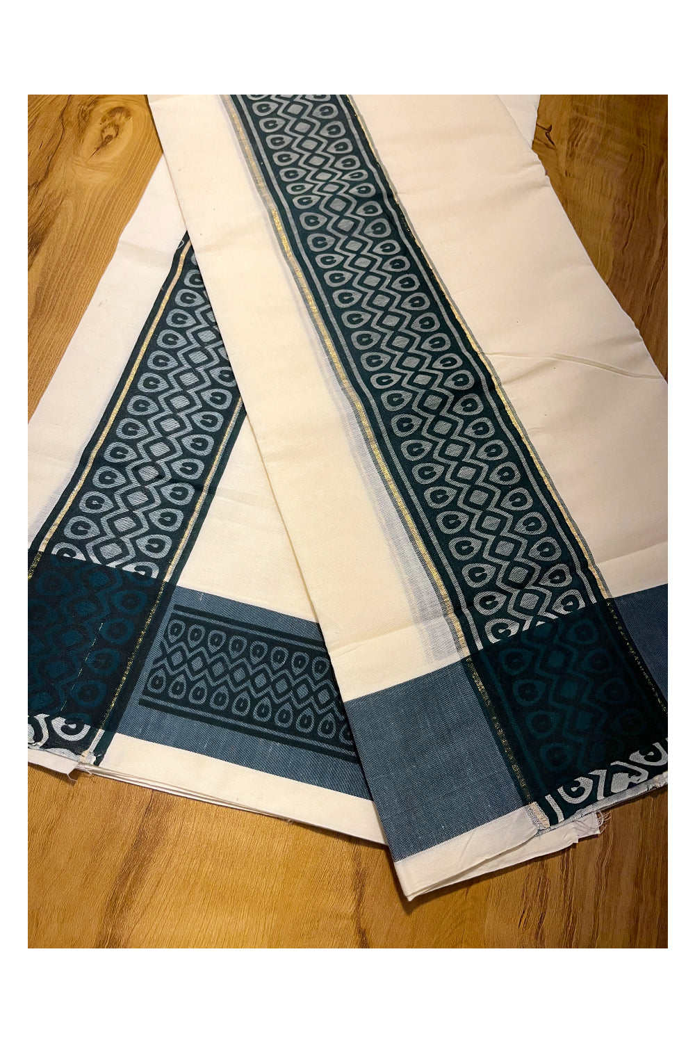 Kerala Cotton Single Set Mundu (Mundum Neriyathum) with Green Block print Border 2.80Mtrs