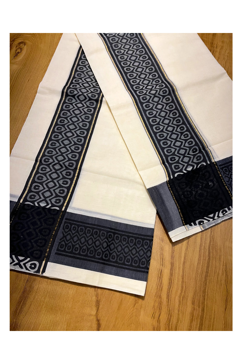 Kerala Cotton Single Set Mundu (Mundum Neriyathum) with Black Block print Border 2.80Mtrs