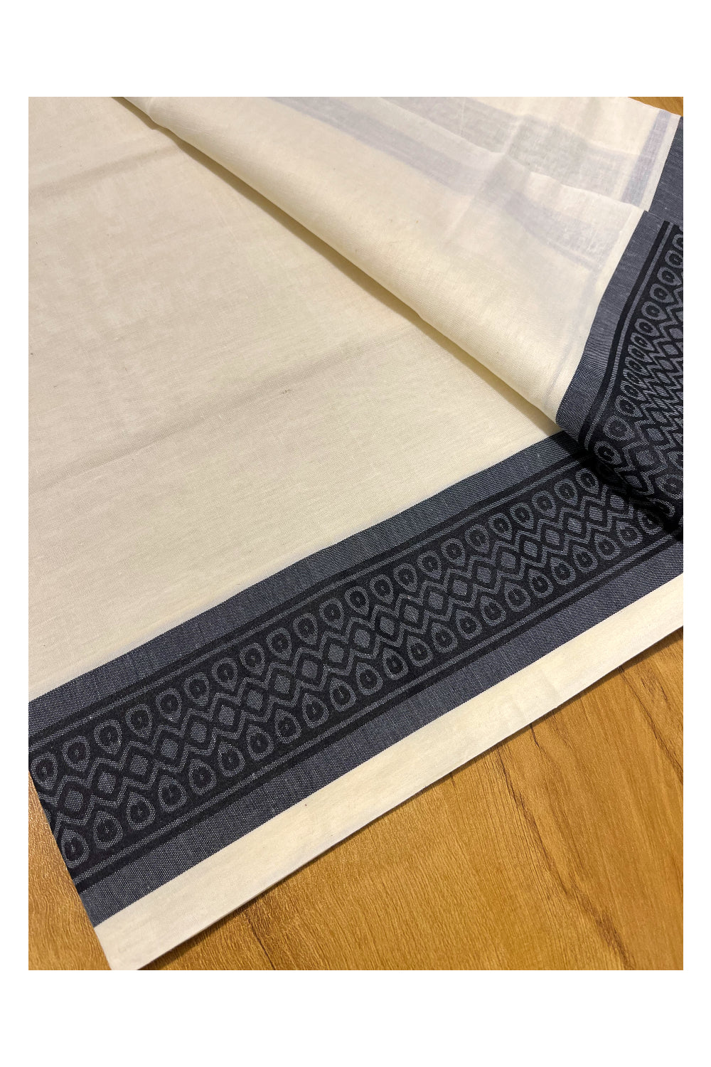 Kerala Cotton Single Set Mundu (Mundum Neriyathum) with Black Block print Border 2.80Mtrs
