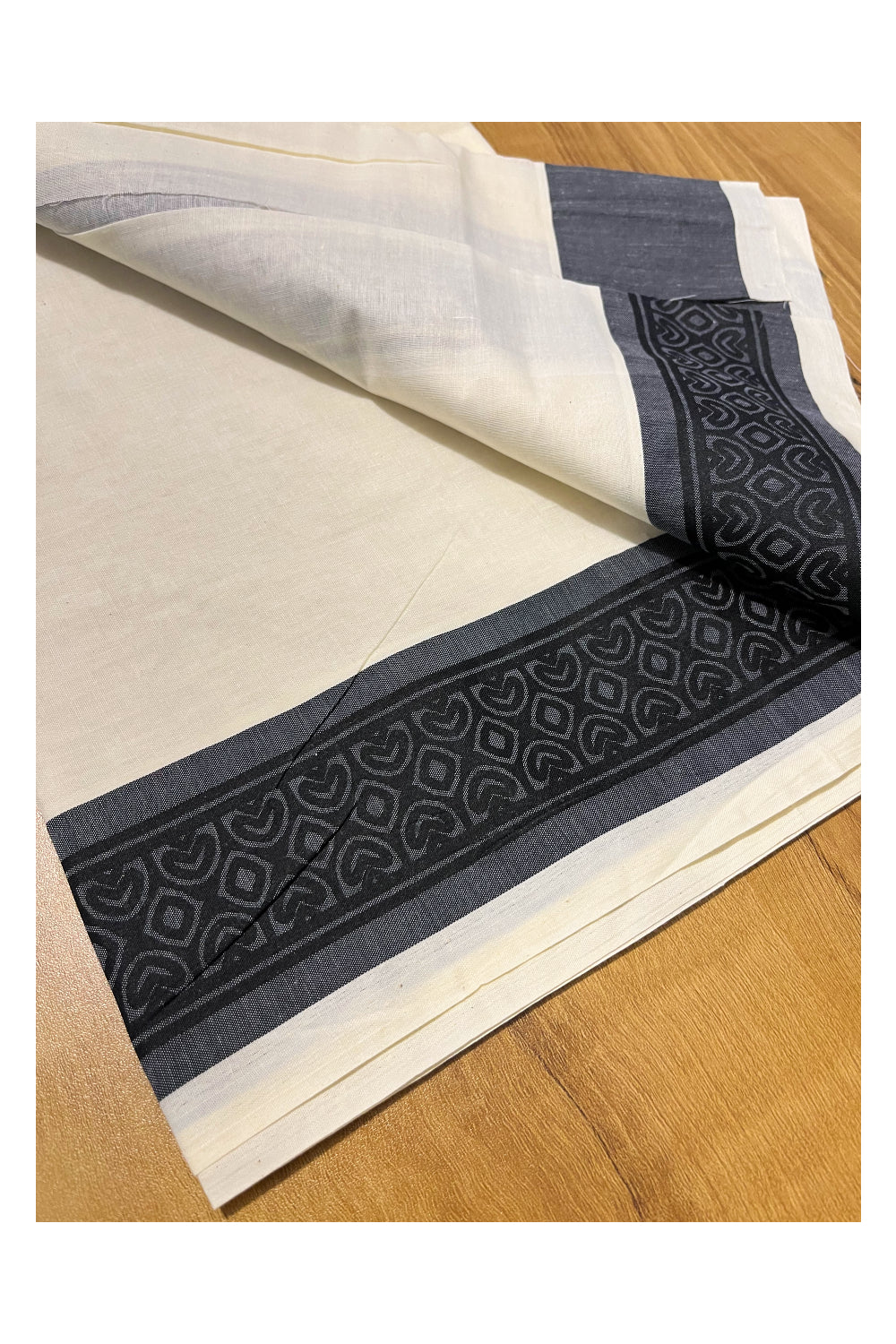 Kerala Cotton Single Set Mundu (Mundum Neriyathum) with Black Block print Border 2.80Mtrs