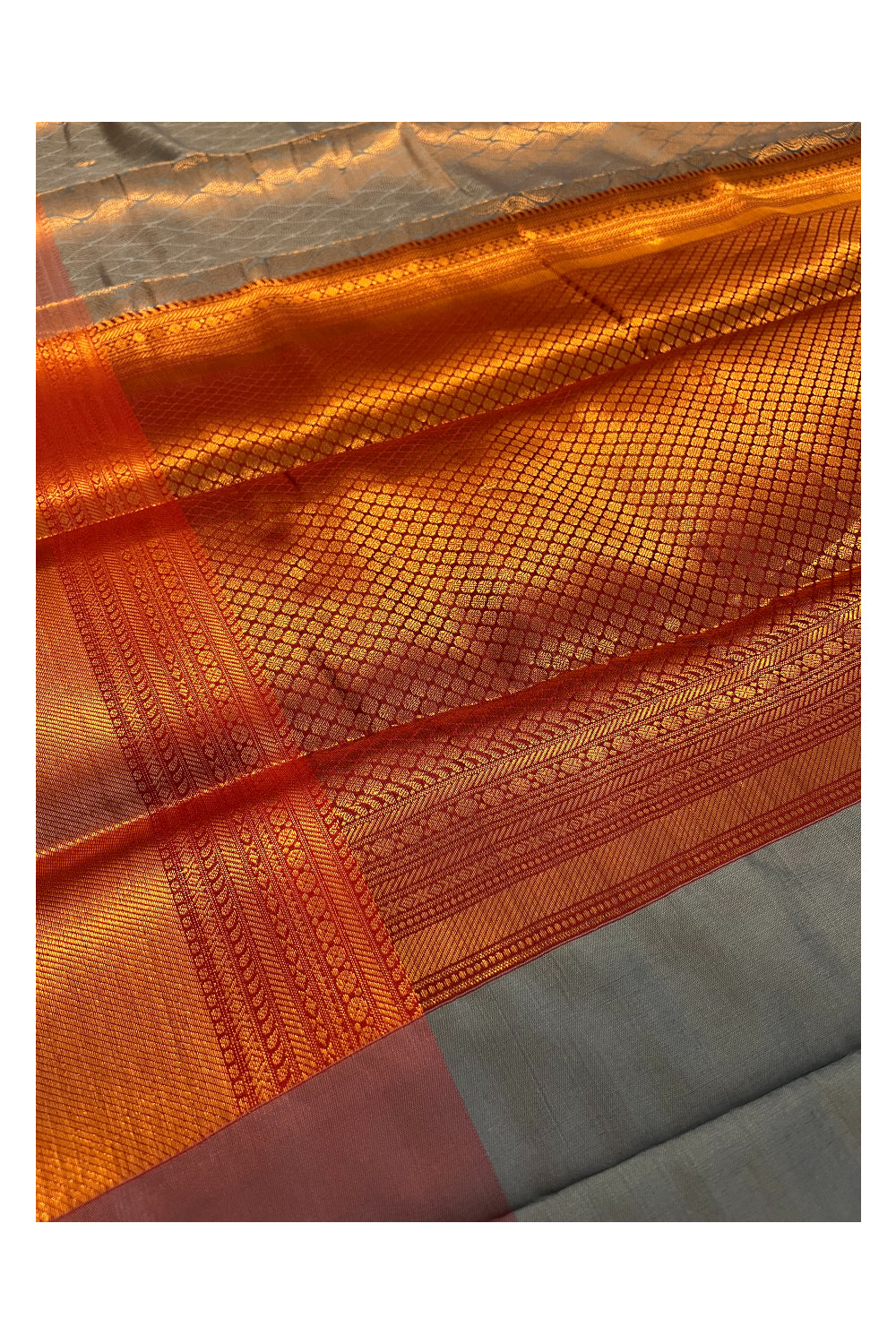 Southloom Premium Semi Silk Zari Work Brocade Saree in Bridal Grey with Matching Pallu (Kanchipuram Pattu Saree)
