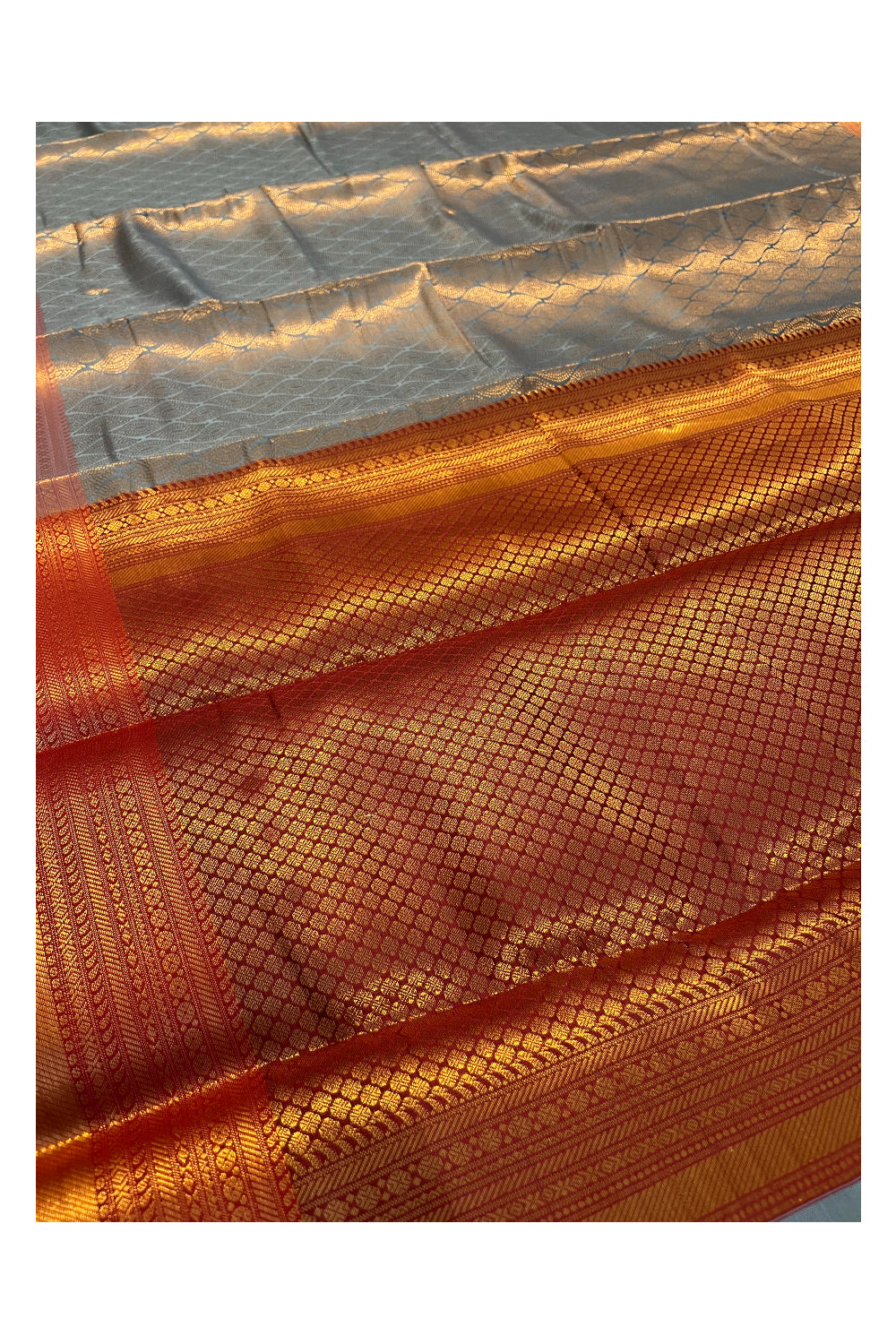 Southloom Premium Semi Silk Zari Work Brocade Saree in Bridal Grey with Matching Pallu (Kanchipuram Pattu Saree)