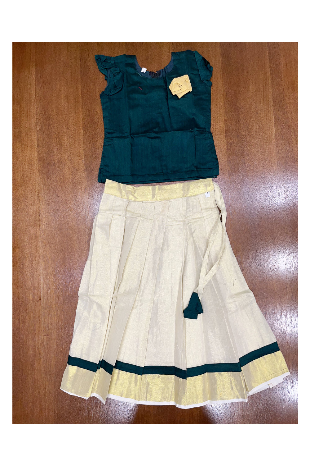 Southloom Kerala Green Pattupavada and Blouse With Flower Design (Age 1- 5)