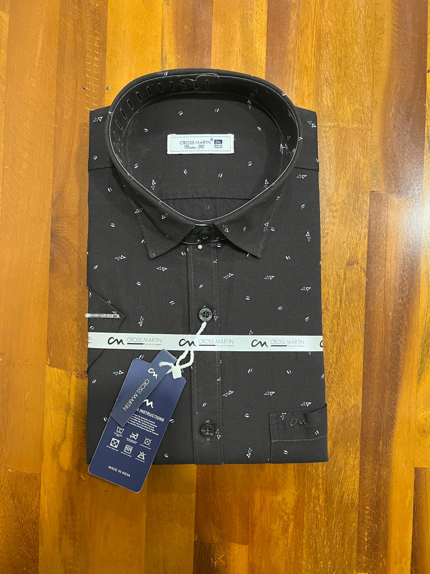 Pure Cotton Black Printed Shirt (44 HS)