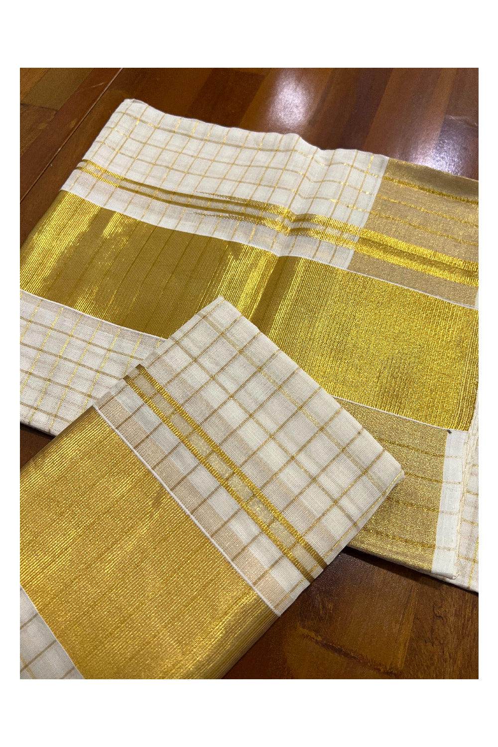 Southloom Handloom Premium Set Mundu with Woven Kasavu Small Checks on Body