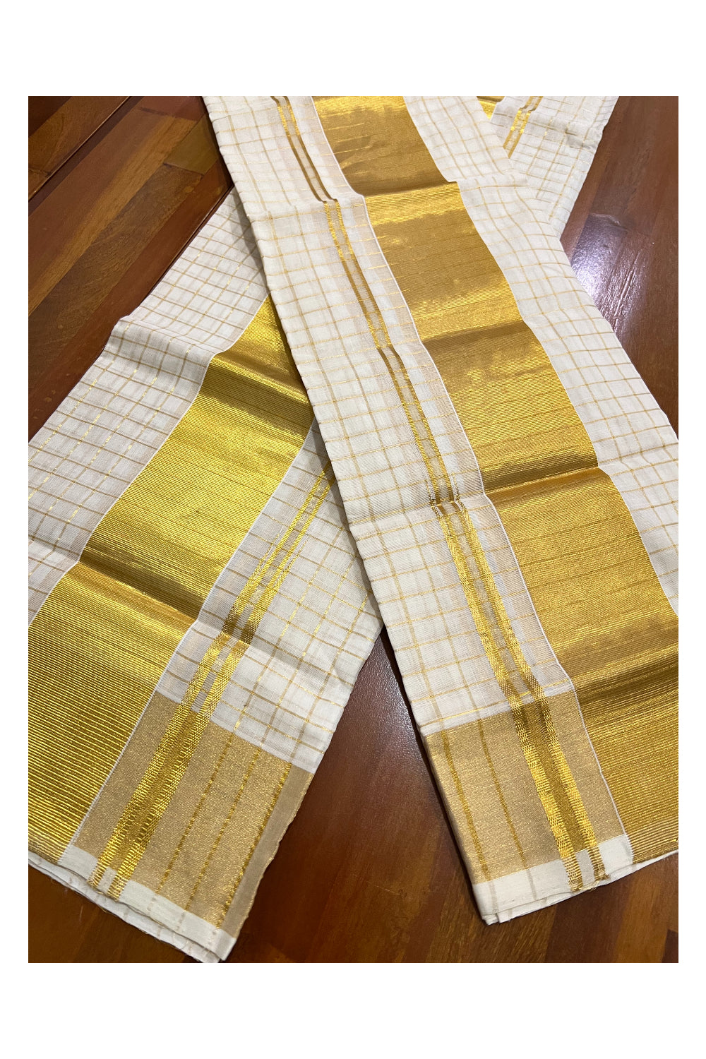 Southloom Handloom Premium Set Mundu with Woven Kasavu Small Checks on Body