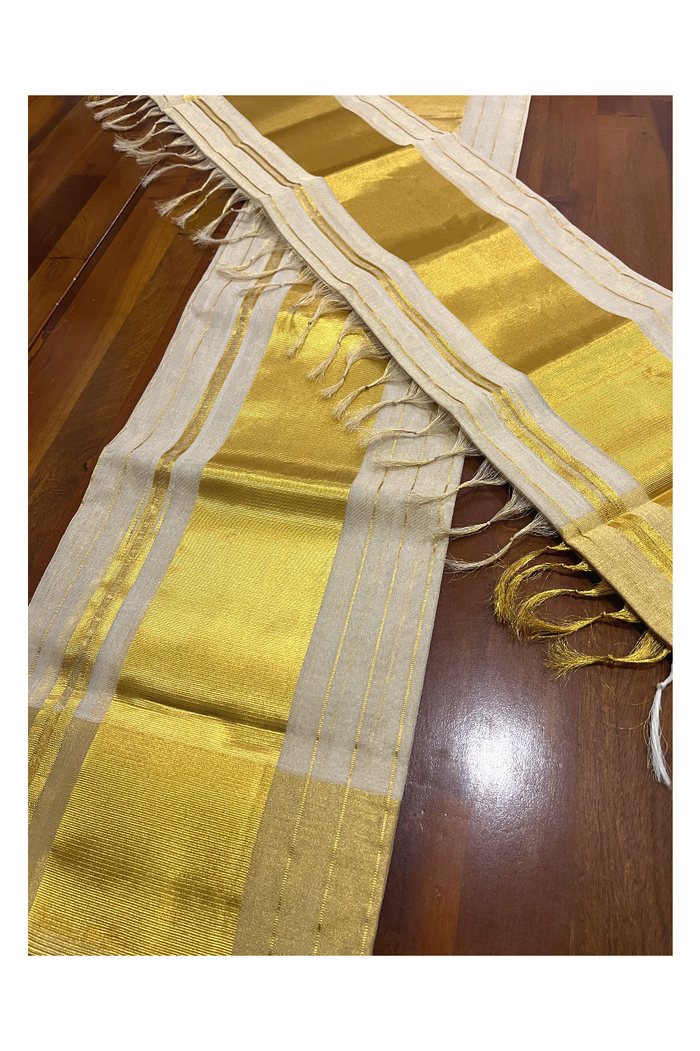 Southloom Super Premium Balaramapuram Handloom Tissue Lines Unakkupaavu Wedding Pudava Set Mundu (with Matching Blouse Piece)