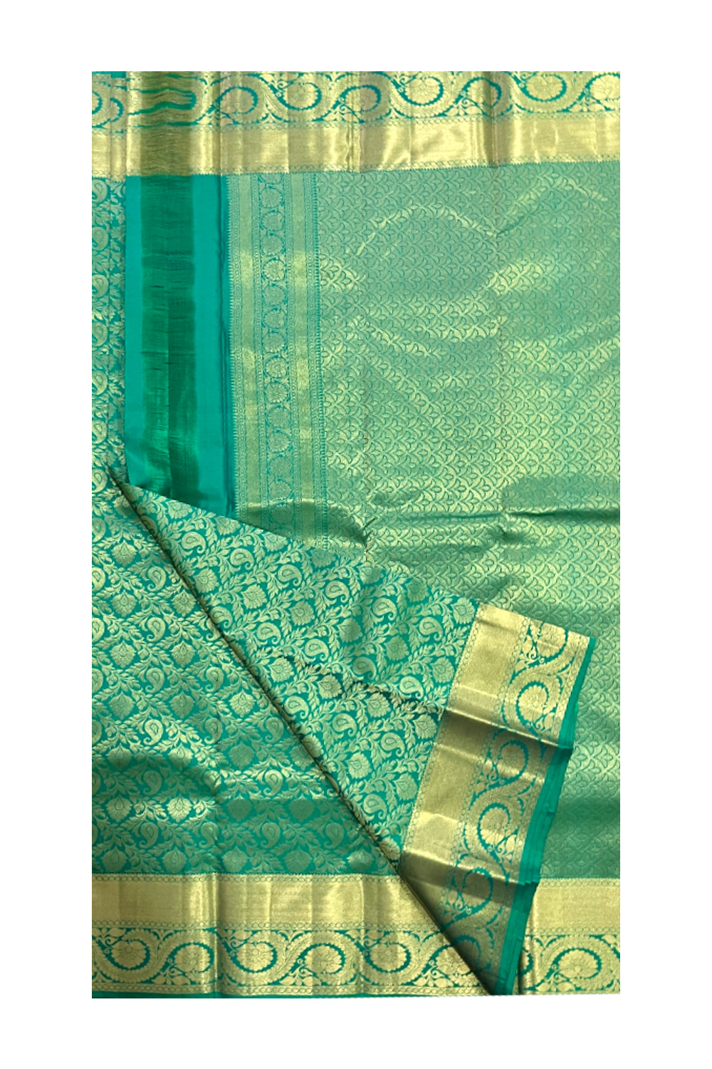 Southloom Double Warp Handloom Pure Silk Kanchipuram Green Manthrakodi Saree with Kasavu Woven Works