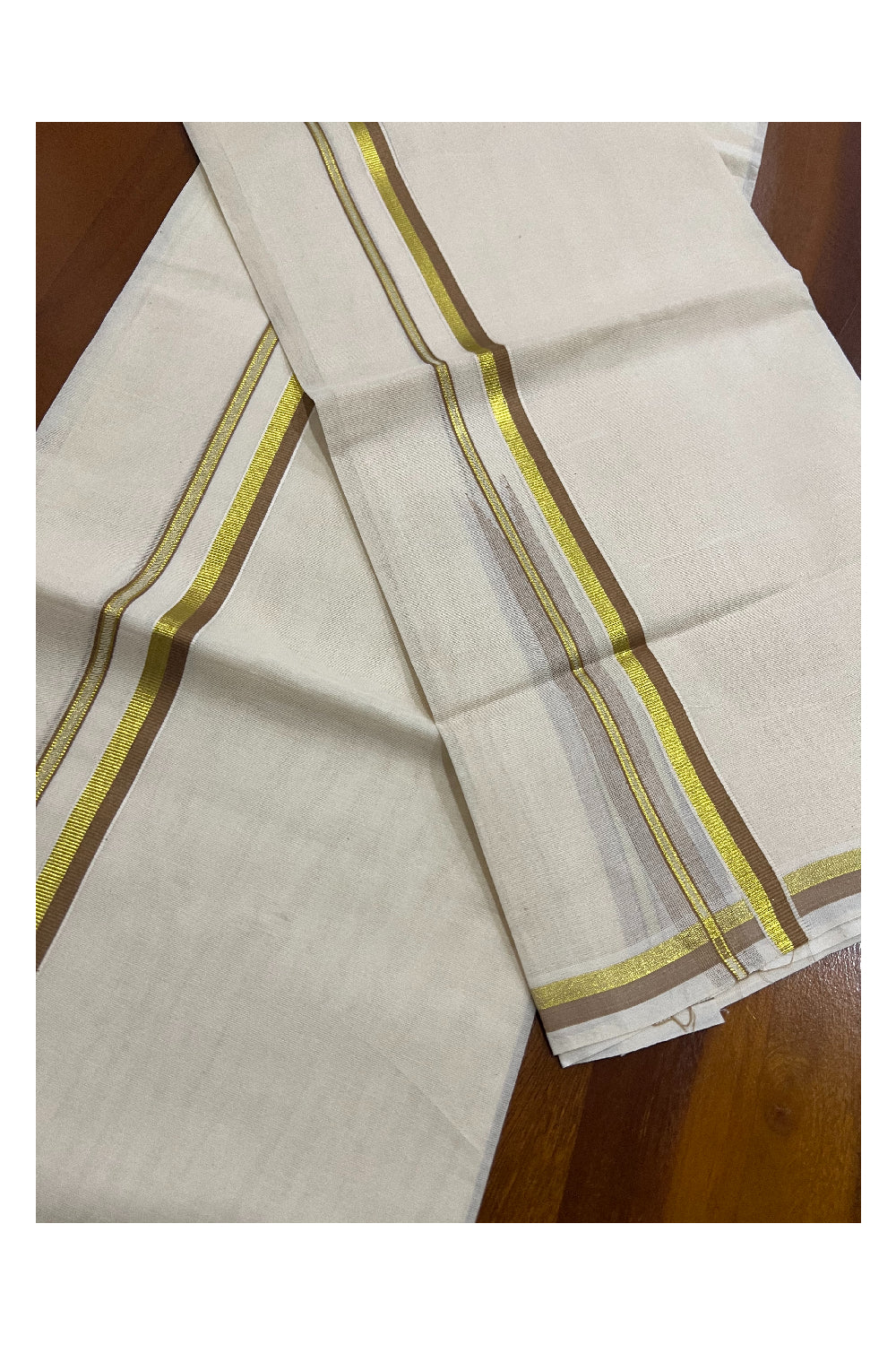 Kerala Cotton Mundum Neriyathum Single (Set Mundu) with Brown and Kasavu Puliyilakkara Border 2.80 Mtrs 100 by 100 Thread Count