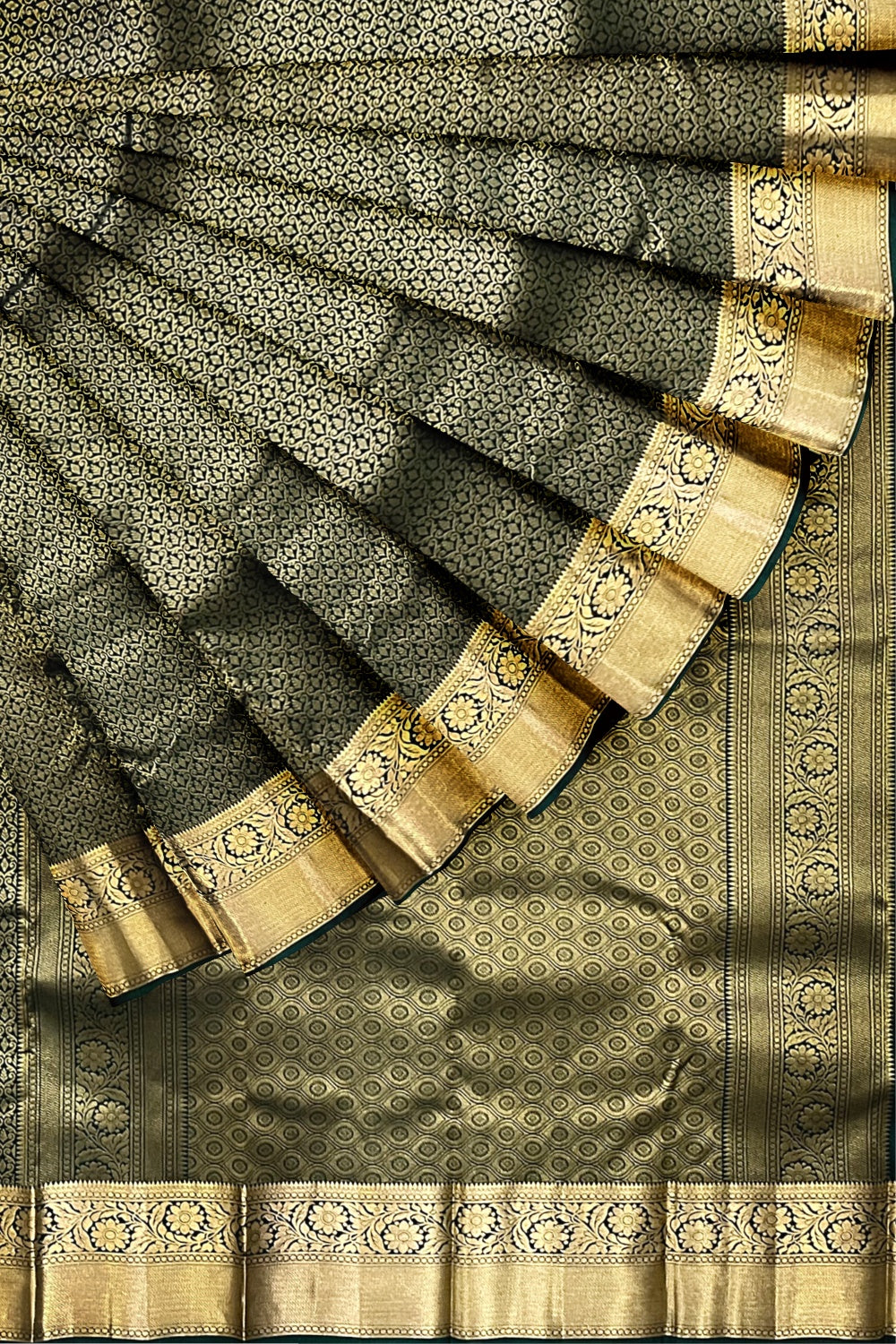 Southloom Double Warp Handloom Pure Silk Kanchipuram Dark Green Manthrakodi Saree with Kasavu Woven Works