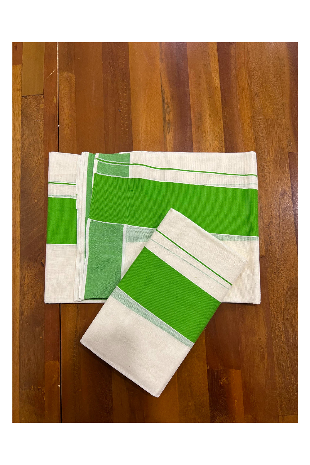 Kerala Cotton Mundum Neriyathum Single (Set Mundu) with Light Green Bo