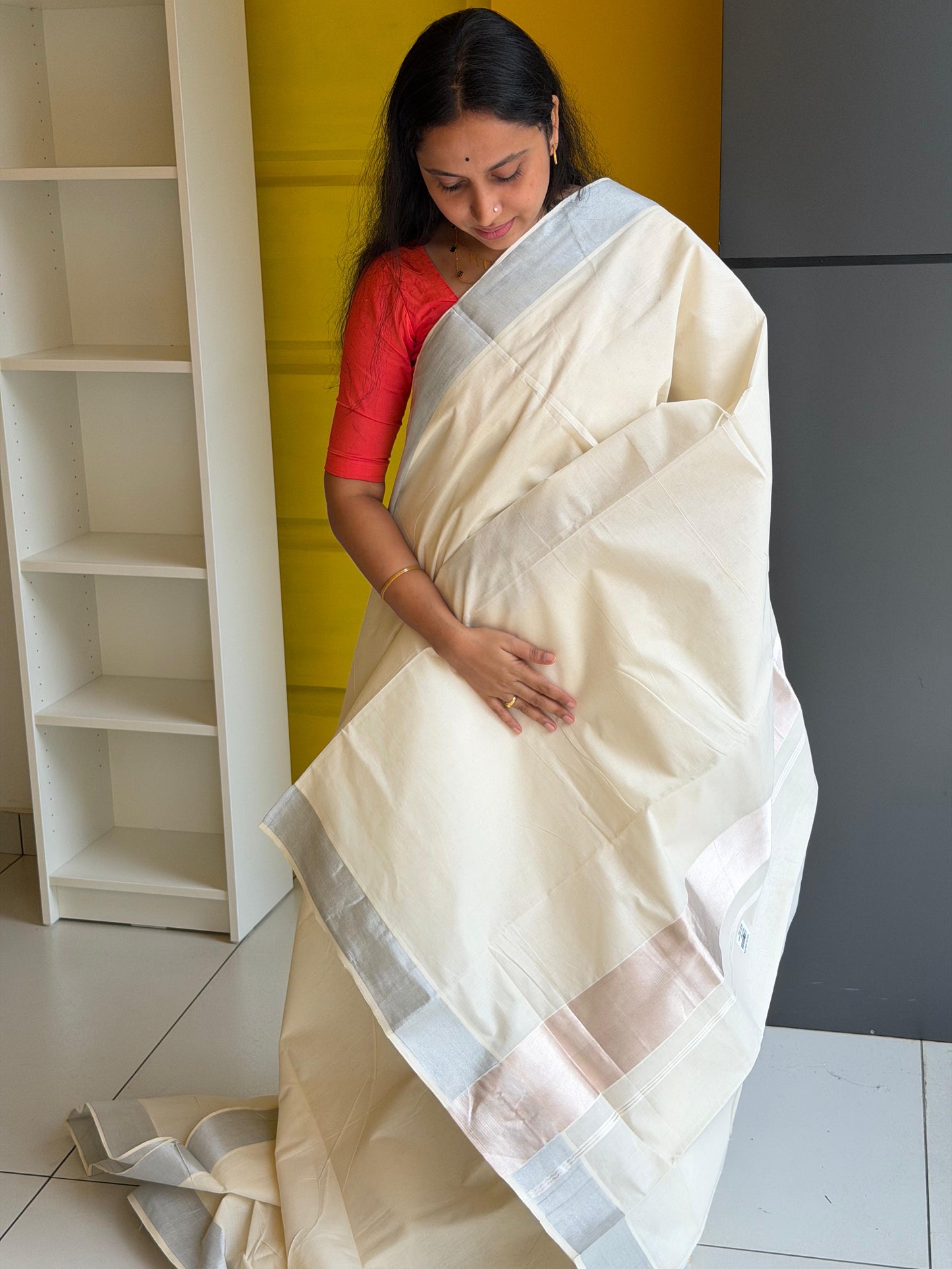 Kerala Plain Cotton Silver Kasavu 3 Inch Saree SL153