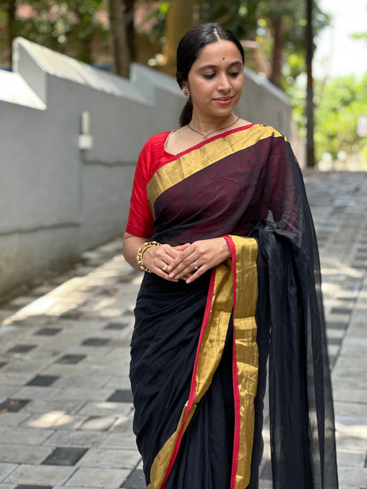 Southloom Zari Lines Mul Cotton 120 x 120 Soft Fabric Onam Saree