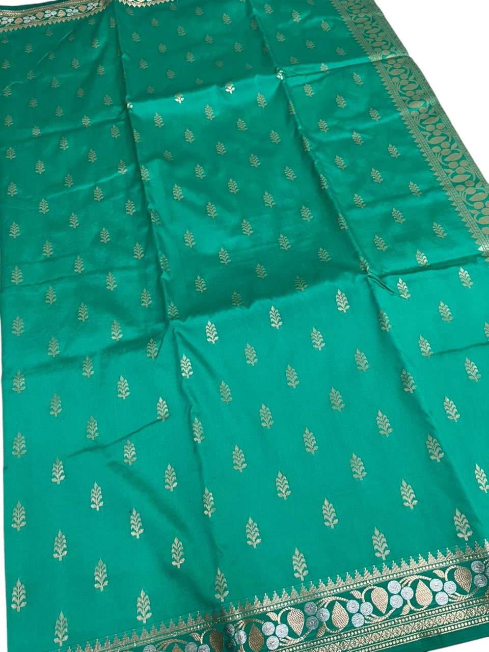 Southloom Satin Banarasi Silk Saree with Woven Work on Body and Borders In Green