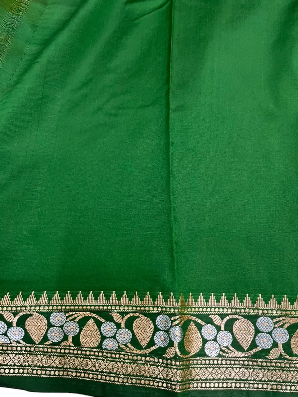 Southloom Satin Banarasi Silk Saree with Woven Work on Body and Borders In Green