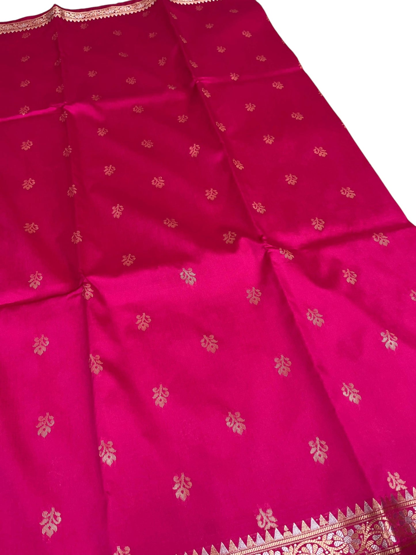 Southloom Satin Banarasi Silk Saree with Woven Work on Body and Borders In Magenta