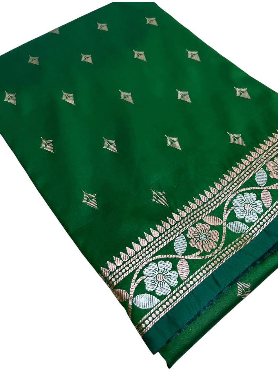 Southloom Satin Banarasi Silk Saree with Woven Work on Body and Borders In Green