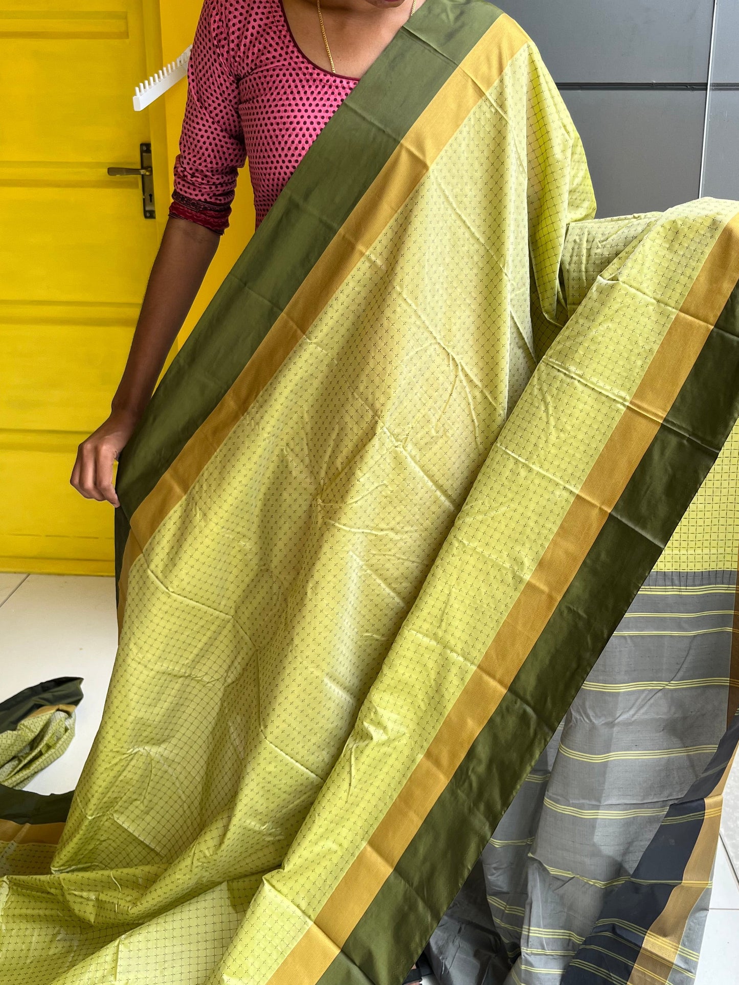 Semi Silk Saree (Green) SL199