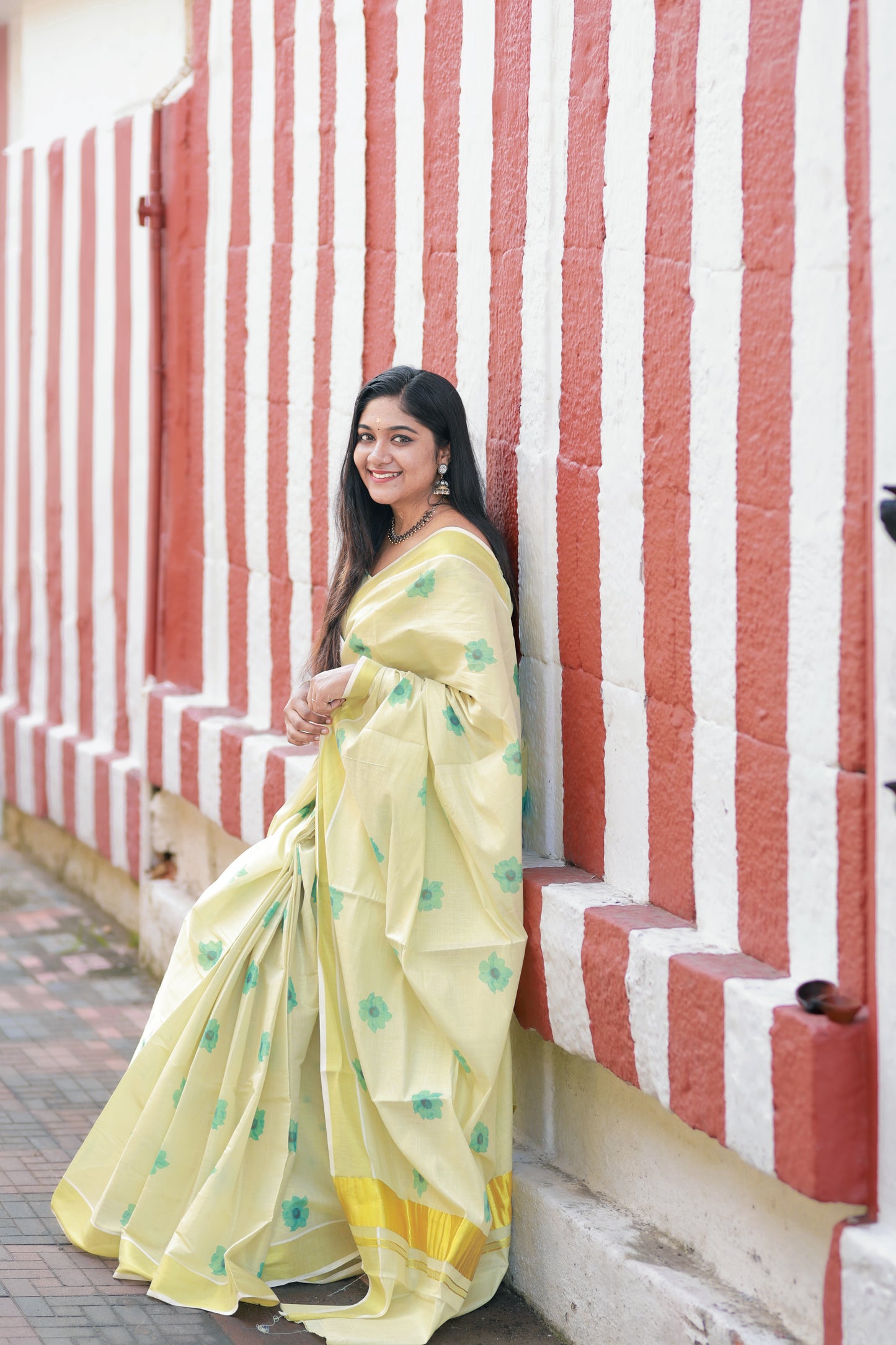 Southloom Tissue Kasavu Saree with Small Turquoise Floral High Quality Digital Print Across Body (Matching Printed Blouse Included)