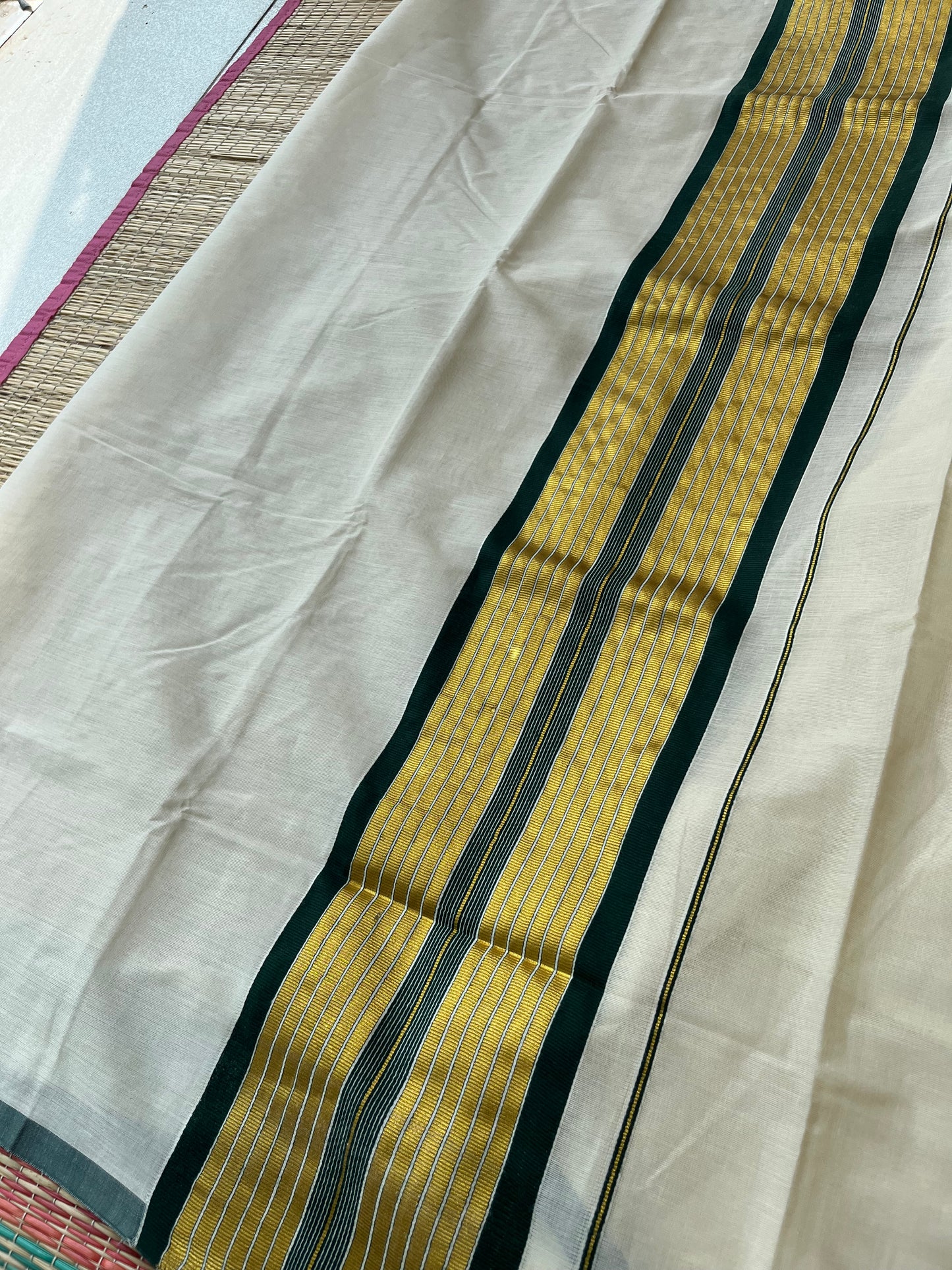 Kerala Cotton Green And Kasavu Border Saree SL238