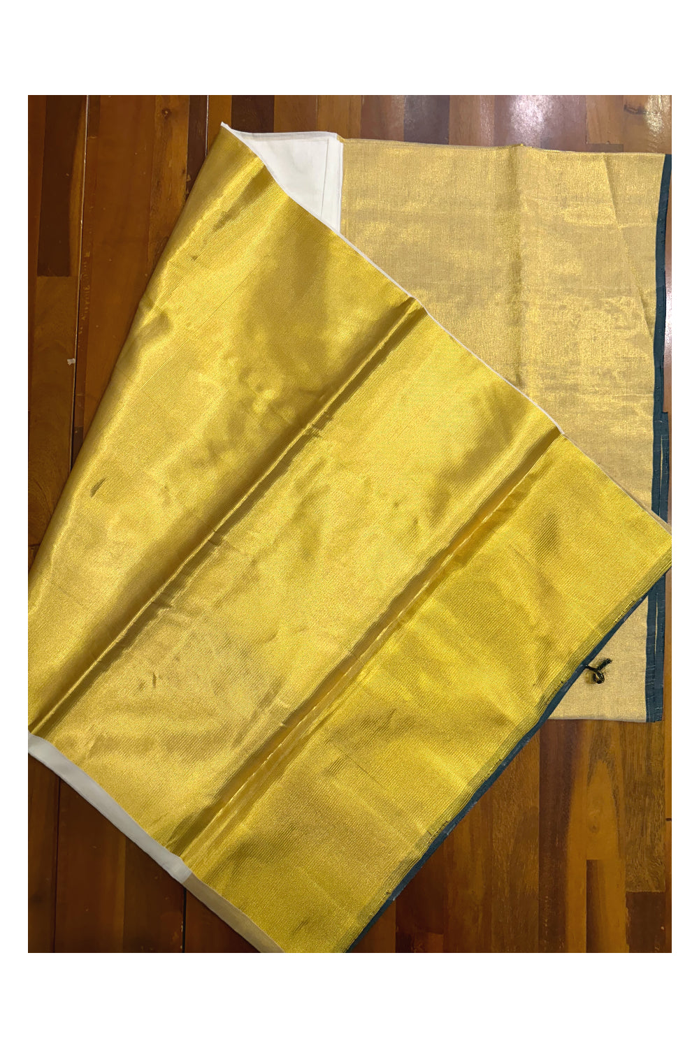 Southloom Premium Handloom Plain Kasavu Saree with 24 inch Grand Pallu with Green Border