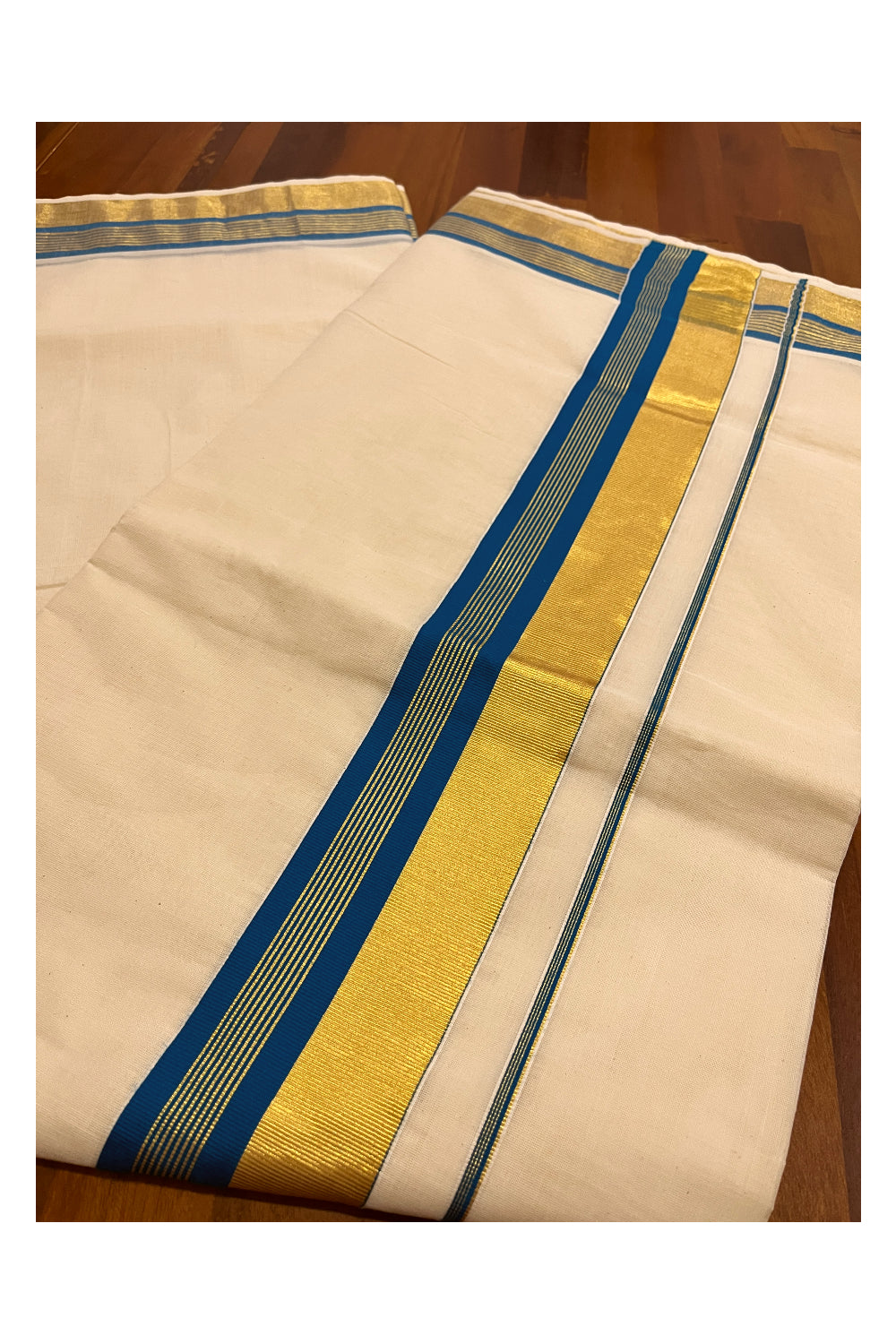 Pure Cotton Kerala Plain Saree with Kasavu and Blue Border