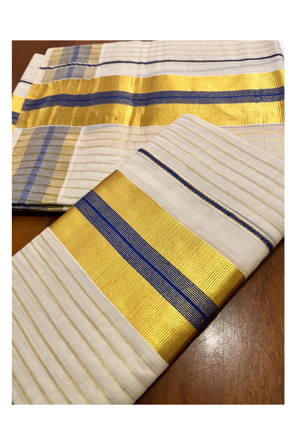 Kerala Cotton Set Mundu Single (Mundum Neriyathum) with Kasavu Lines on Body and Blue Border 2.80 Mtrs