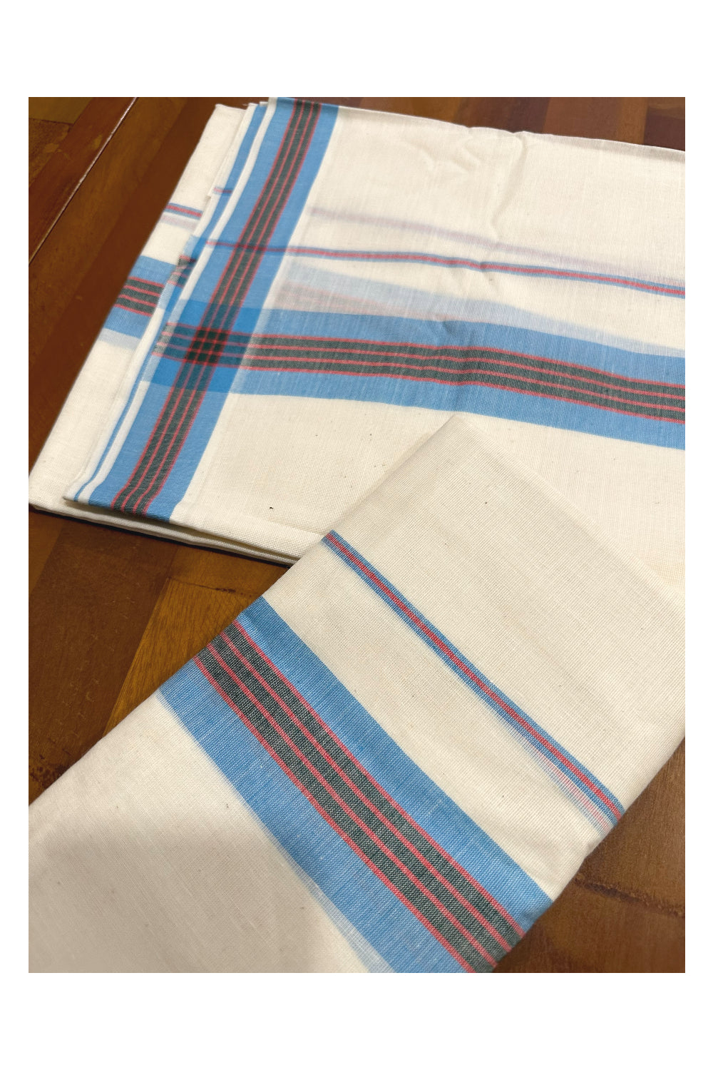 Kerala Mulloth Soft Cotton Mundum Neriyathum Single with Blue and Red Border (Onam Set Mundu 2023)