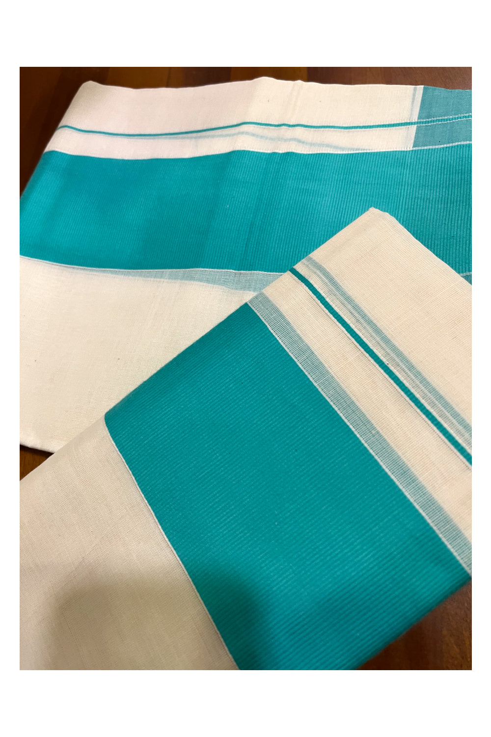 Kerala Cotton Mundum Neriyathum Single (Set Mundu) with Turquoise Border 2.80 Mtrs