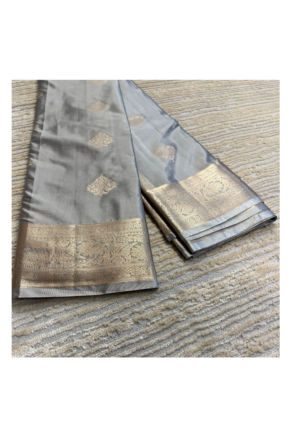 Southloom  Pastel Shade Silk Saree In Gray With Woven Zari Borders And Butta Work Across Body