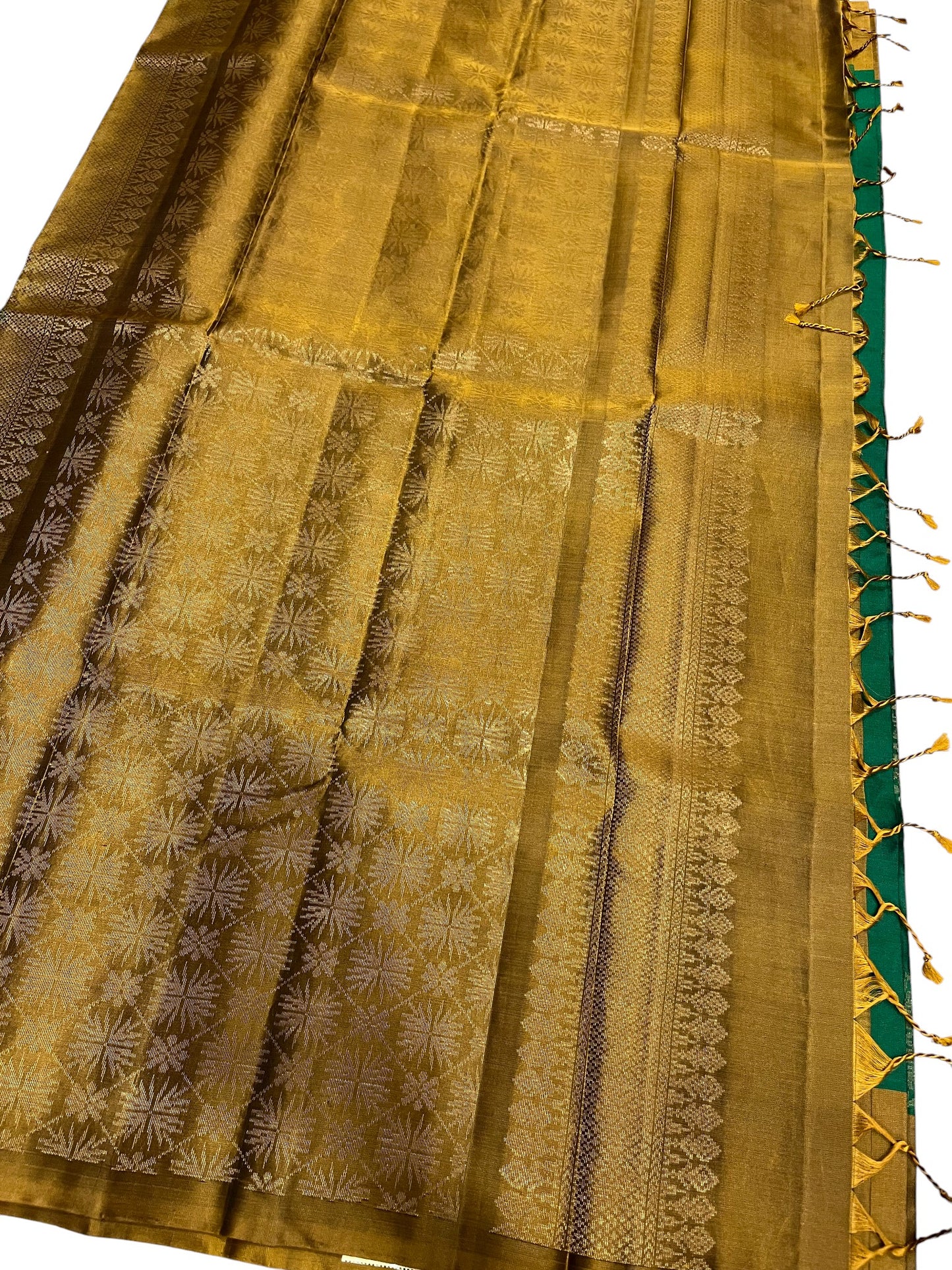 Southloom Pure Handloom Kanchipuram Silk Saree with Butta Work (Green & Golden)
